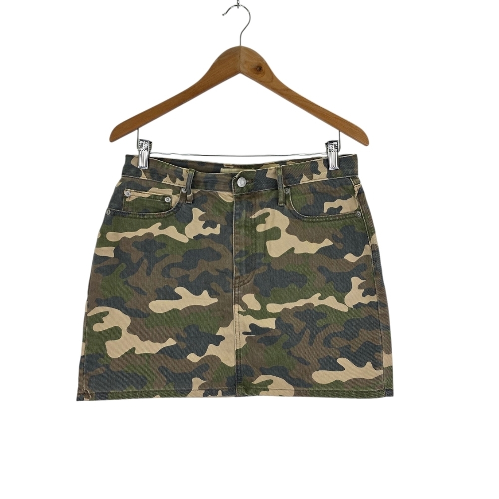 Early 2000s Style Gap 1969 Women's Camo Green Print Denim Mini Skirt‎ Size 29